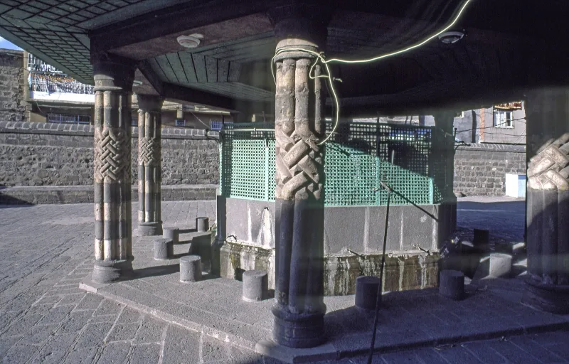 La mosquée de Behram Pacha à Diyarbakir — un chef-d'œuvre de Sinan datant du XVIe siècle